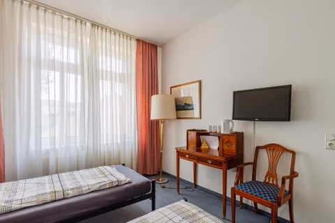Pension für Monteure in Dresden, Zimmer mit eigenem Bad und großer Gemeinschaftsküche — foto 2
