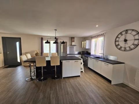Family home, 3 bedrooms and private pool — foto 8