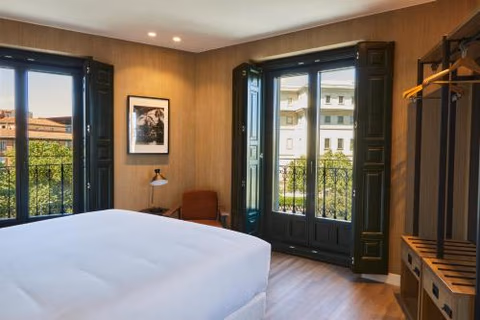 LATROUPE Prado Hostel — foto 4