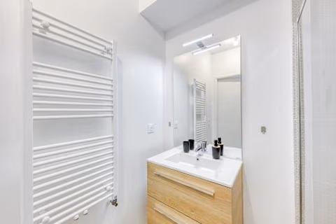 Cinéma Moon Luxury - Gare 3min - Proche Paris — foto 3