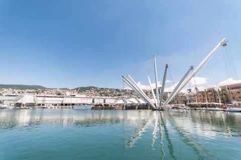 300 meters from the Genoa Aquarium and San Giorno Metro, Self Checkin and Fast Internet — foto 3
