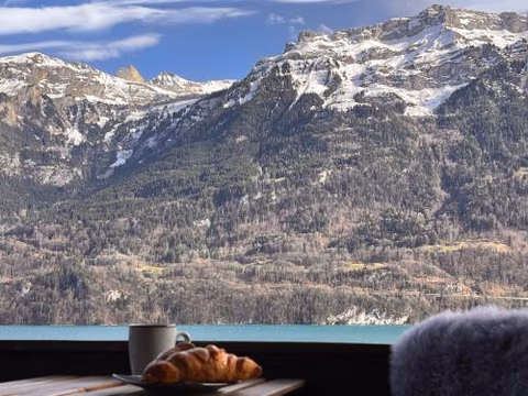 Breathtaking Lake & Mountain View Apartment 2 — foto 2