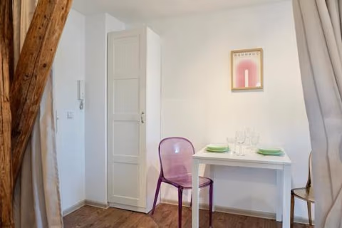 NEU stylisches Apartment für 2 Personen in historischem Fachwerkhaus 4 Etage mit Blick auf Stadt & Festung — foto 8