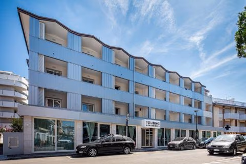 Aparthotel Touring — photo 1