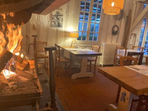 Hôtel et RESTAURANT traditionnel L' Escalandes — foto 3