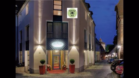 Dürer-Hotel — foto 1