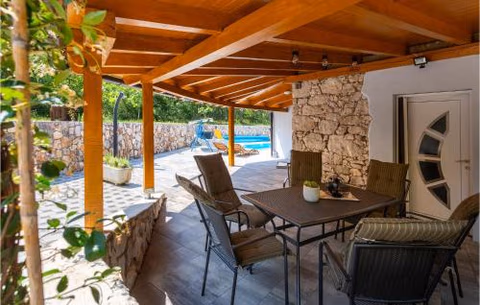 Cozy Home In Sveti Vid Dobrinjski — photo 8