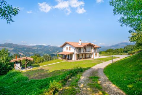 Behin Batean, espectacular casa rural en pleno corazón del valle Baztán — photo 5