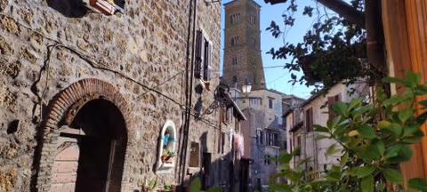 Radici Etrusche Sutri — foto 3