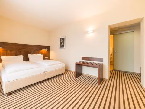 Hotel an der Oper — photo 7