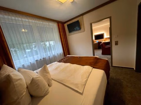 Hotel Merkur — photo 4