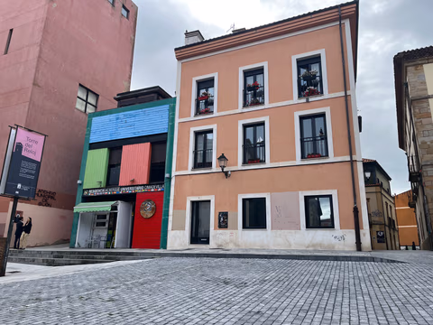Residencia Universitaria Cimadevilla — foto 1