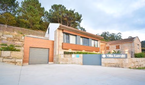 VILLA LAREDO *** — foto 1