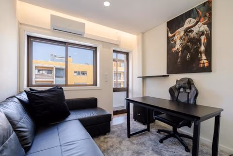Spacious & Stylish Flat with Garage by HostWise — photo 4