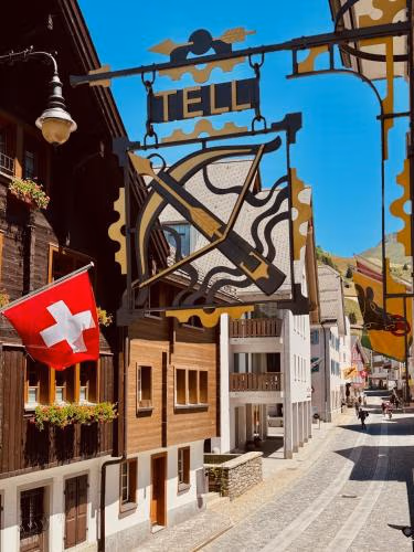 Taurus Tell Gasthaus Andermatt — foto 1