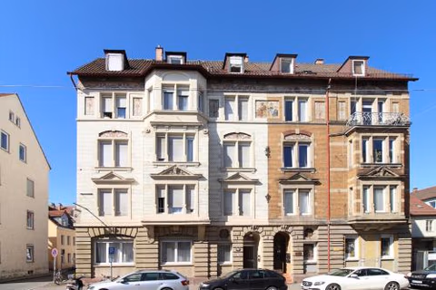 CityStayOne - Kleines Standardzimmer im Zentrum für eine einfache Übernachtung No kitchen no hotel services no reception no breakfast buffet - Of course Late check-in via self check-in high-speed WiFi smart TV good mattresses a quick and easy check-out — foto 1