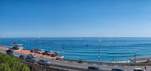 VILLA CADIZ APARTMENTS VARAZZE — photo 1