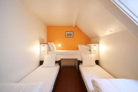 MIJE MARAIS Hostel — foto 2