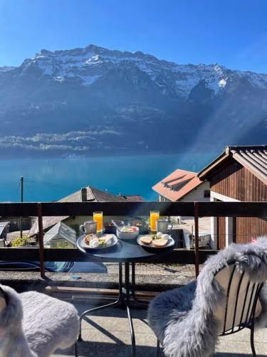 Breathtaking Lake & Mountain View Apartment — foto 1