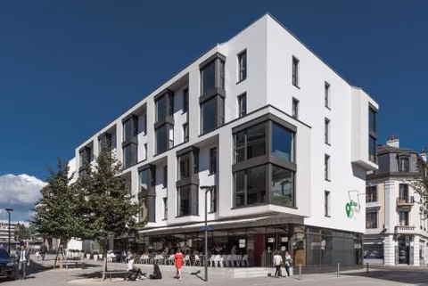 Base Nyon — foto 1