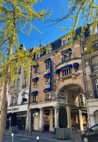 Hôtel des Arcades — foto 1