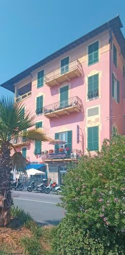 Hotel Serena — foto 1