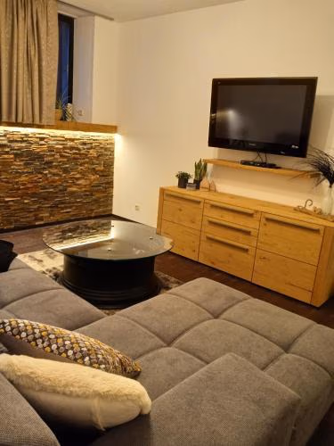 Ferienwohnung modernes Wohnen im Herzen von Treuen — foto 1