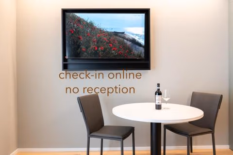 Arbed Living Hotel SELF CHECK IN - Supercharger - Fitness Bellinzona — foto 3