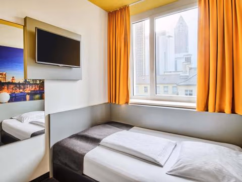 B&B HOTEL Frankfurt-Hbf — foto 9