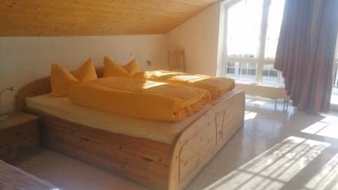 Gästehaus am Rathaus, Mehrbettzimmer 2 — foto 3
