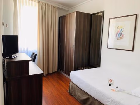 Hotel Yoldi — photo 2