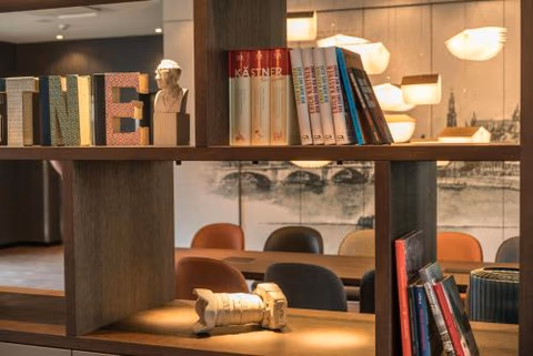 Motel One Dresden - Palaisplatz — photo 6