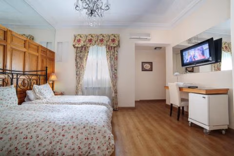 Hostal Adria Santa Ana — photo 7