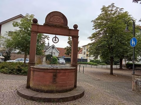 Huttenschloss — foto 3