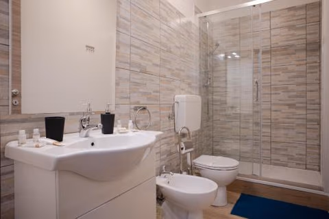 [Largo Barriera] Elegant Apartment *Netflix+WiFi* — photo 3