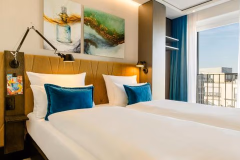 Motel One Köln-Altstadt — foto 2