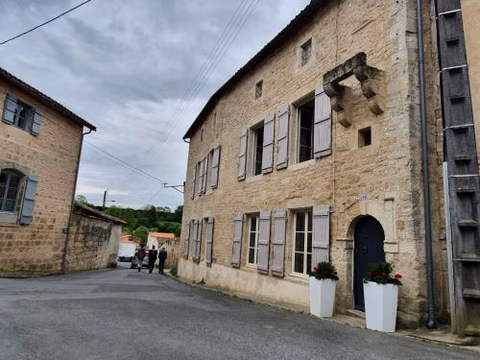 Maison Fossemagne — foto 1