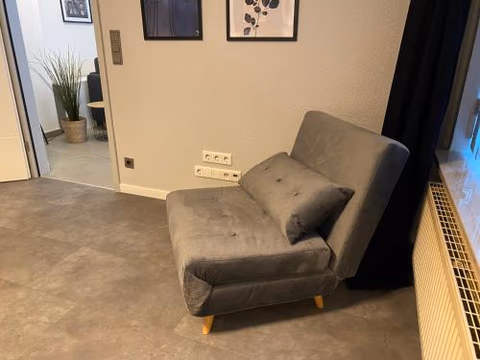 2-Zimmer-Apartment in Top-Altstadt-Lage mit Parken und Klimaanlage — foto 9