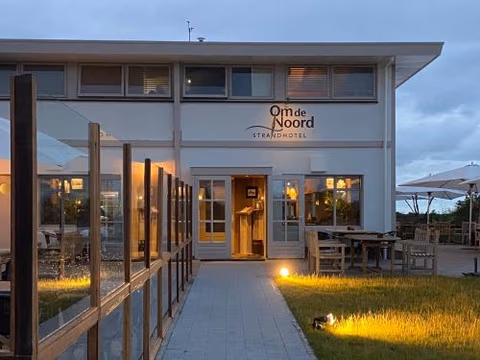 Strandhotel Om de Noord — photo 1