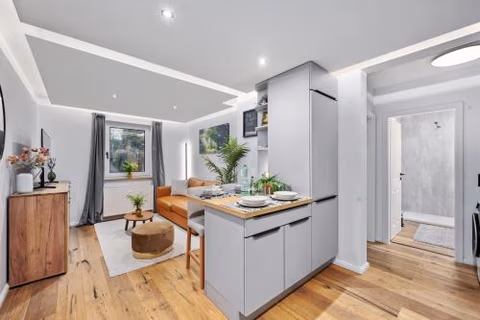 EDLER WOHNRAUM Noble Stadtoase mit Boxspringbett, Kaffeevollautomat, Lift & Parkplatz — foto 2