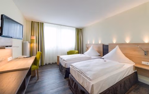 Novina Hotel Wöhrdersee Nürnberg City — photo 8