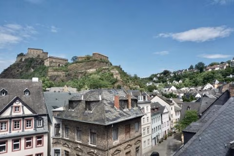 NEU stylisches Apartment für 2 Personen in historischem Fachwerkhaus 4 Etage mit Blick auf Stadt & Festung — foto 5