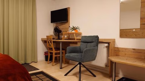 Hotel Garni Pegnitz # Schlabecks Fränkischer Hof — photo 4