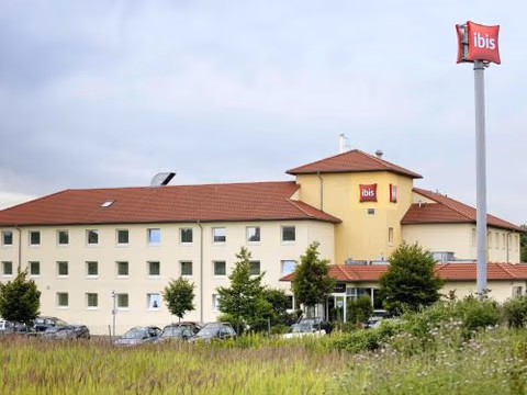 ibis Hotel Köln Airport — foto 1