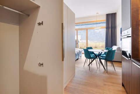 Visionary Hospitality Altdorf, Uri - Premium Apartments with Free Parking, Washer, Kitchen, Terrace, Train Station — foto 3