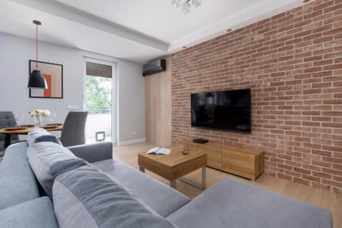 Spacious Wrocław Apartment with Air Conditioning and Two Parking Spaces by Noclegi Renters — foto 3