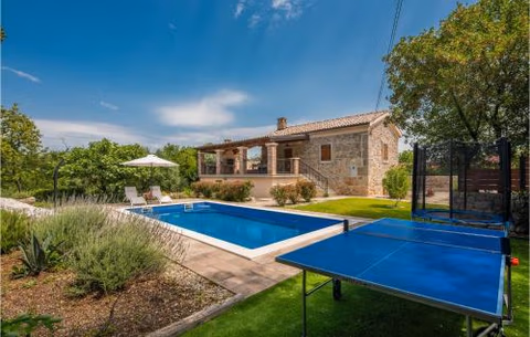 Stunning Home In Svet Vid Dobrinjski — foto 1