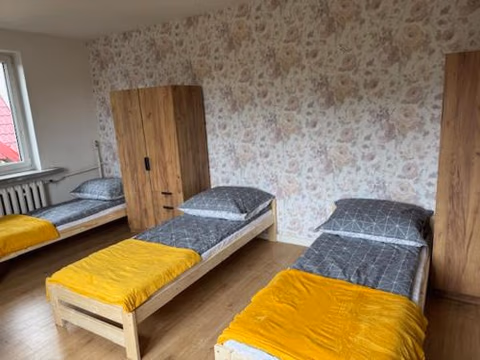 Niepołomice,noclegi, pokoje, cały dom, kwatery pracownicze — foto 3
