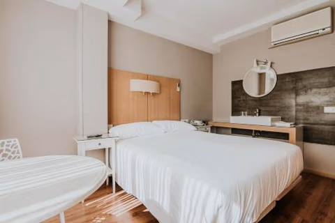 Hotel Isasa — foto 1
