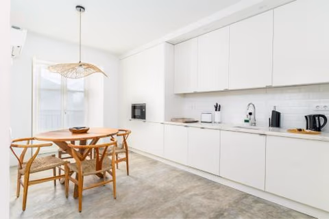 Limehome Evora Largo dos Penedos — foto 6